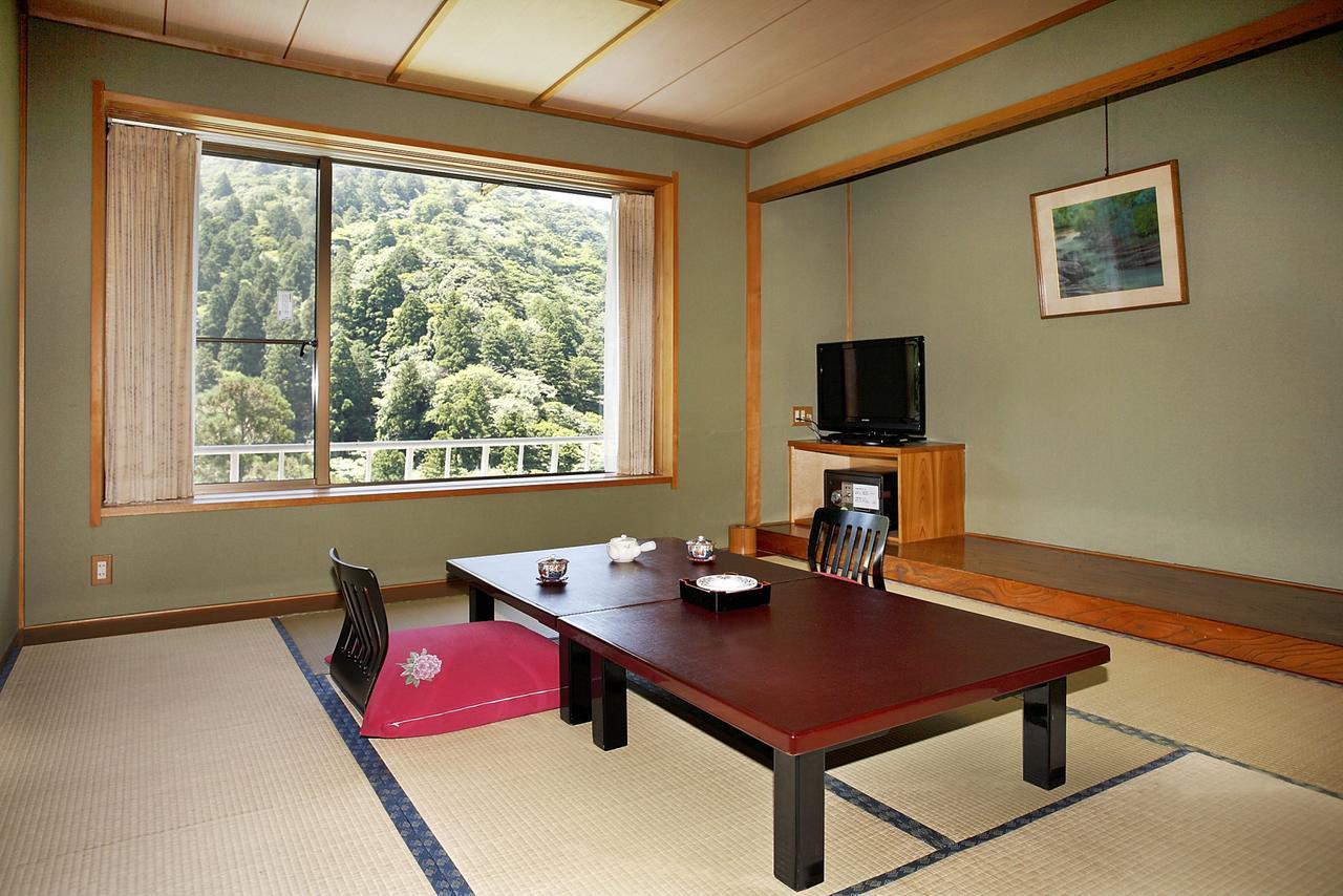 ホテル 彩向陽 菰野町 部屋 写真